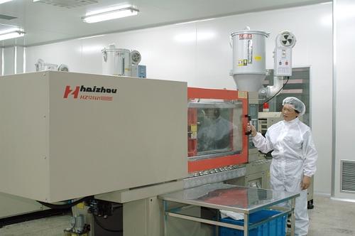 無塵制藥車間使用中實(shí)拍圖 無塵制藥車間使用中實(shí)拍圖