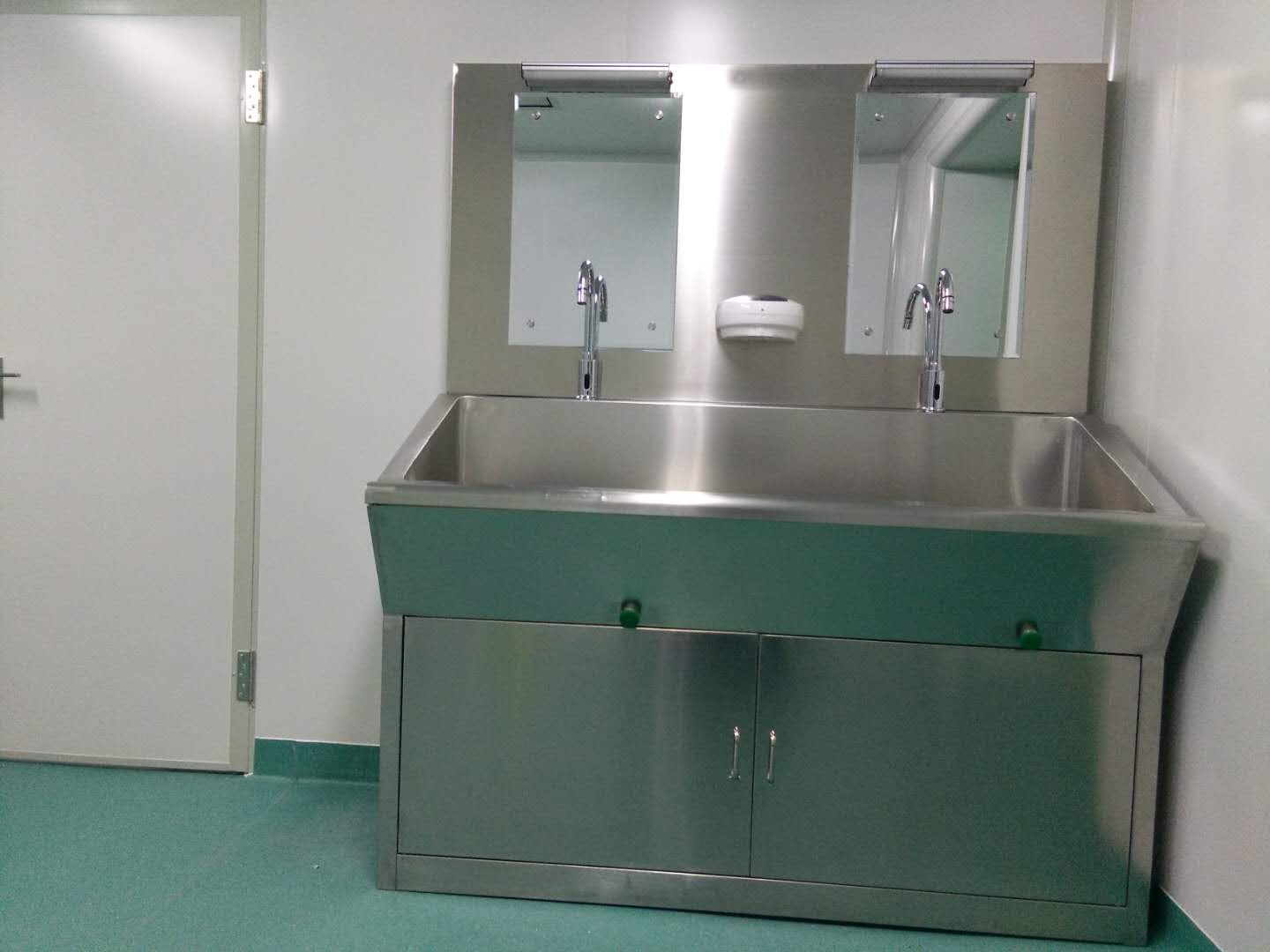 海陽炎鼎醫(yī)院-手術(shù)室準備區(qū) 海陽炎鼎醫(yī)院-手術(shù)室準備區(qū)