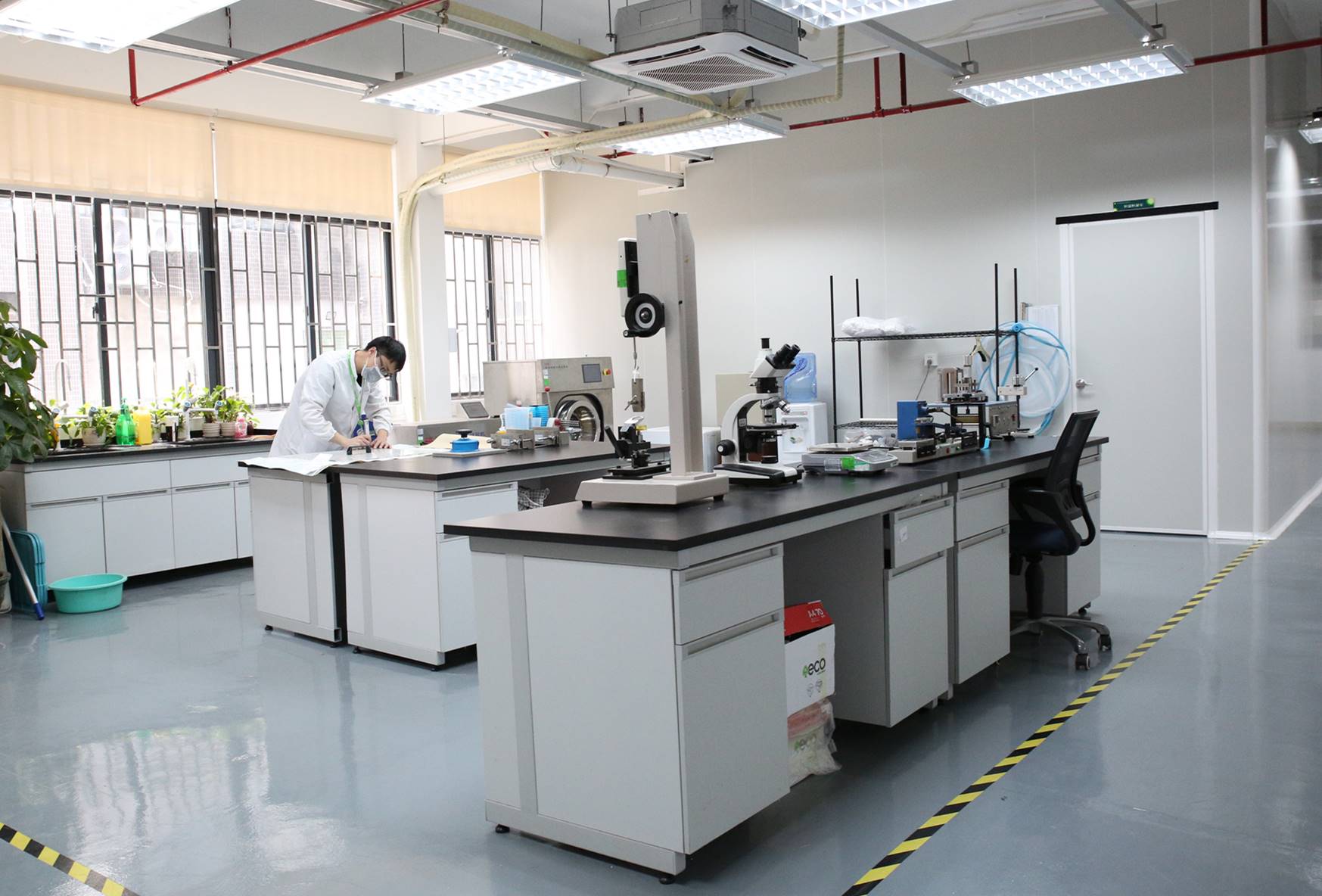 布料恒溫恒濕凈化實(shí)驗(yàn)室 布料恒溫恒濕凈化實(shí)驗(yàn)室