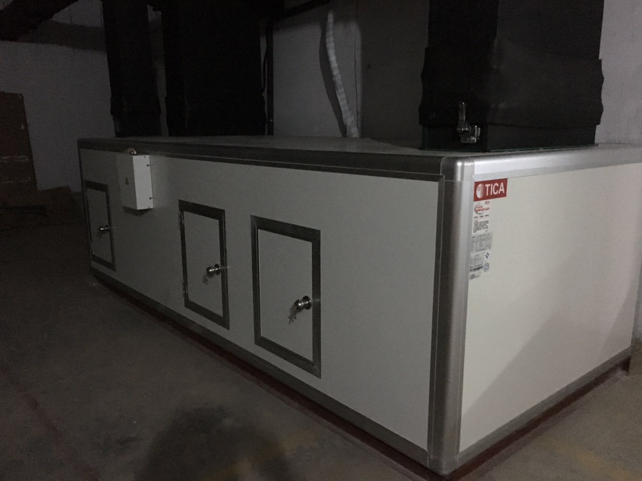 室內(nèi)恒溫恒濕凈化機(jī)組 室內(nèi)恒溫恒濕凈化機(jī)組