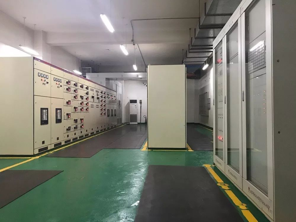 室內(nèi)凈化空調(diào)機(jī)房 室內(nèi)凈化空調(diào)機(jī)房